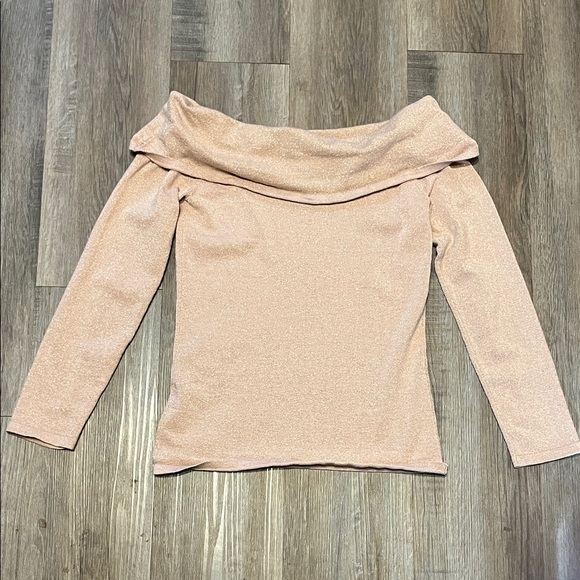 Black Rivet Off-Shoulder Sweater in Soft Pink sparkles - Picture 4 of 5